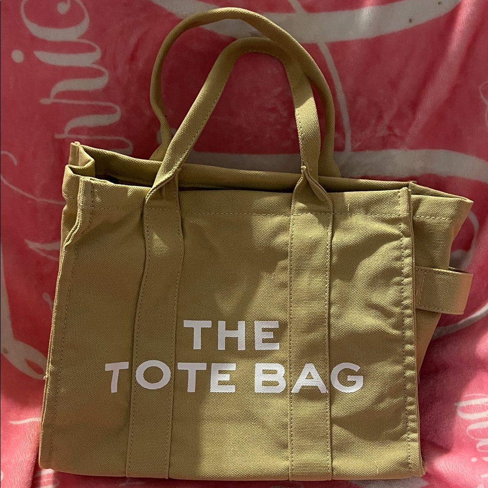 The Tote Bag in Olive Green NWOTS